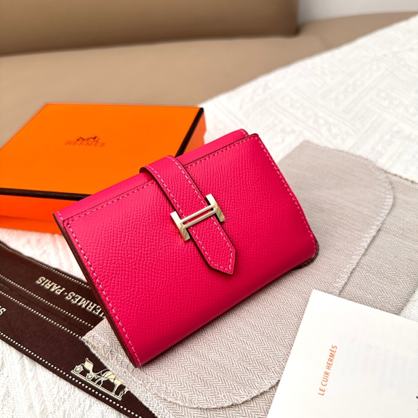 エルメス財布コピー背面デザイン